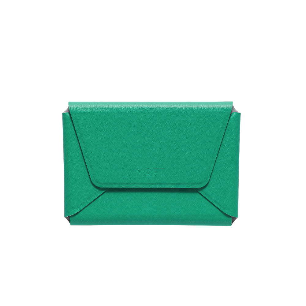 Filed Snapper Wallet Frame2160.jpg?v=1760681762&width=1090